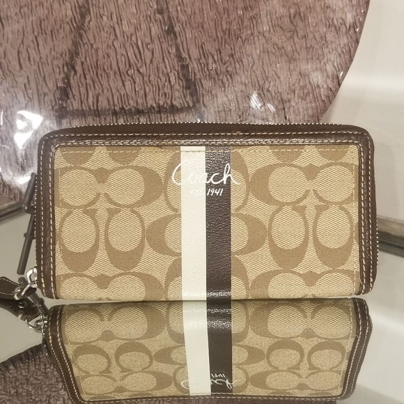 COACH Heritage Coated Canvas Full Size Wallet - Picture 2 of 10